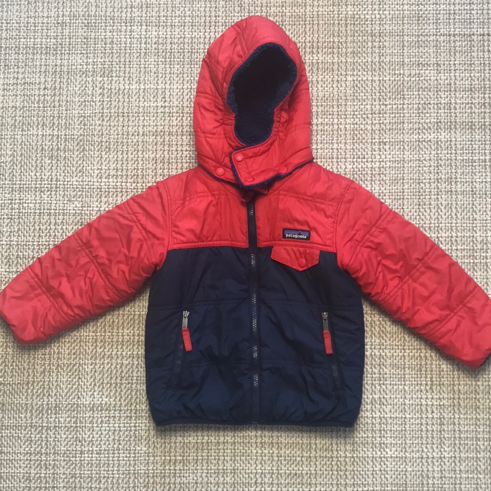 Patagonia Reversible Tribbles Jacket (size 3T-4T)